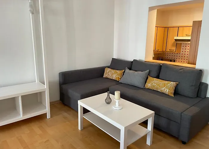 公寓 Little Center Golden Roof 12 *